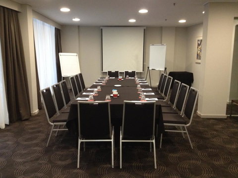 Rydges Canberra - Accommodation Rockhampton 7