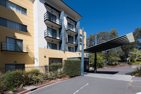 The Woden Hotel - Accommodation Rockhampton 1