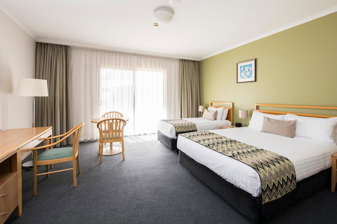 The Woden Hotel - Accommodation Rockhampton 11