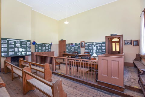 Wellington Courthouse - Accommodation Rockhampton 28