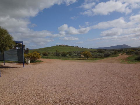 Windana Cottages - Accommodation Rockhampton 35