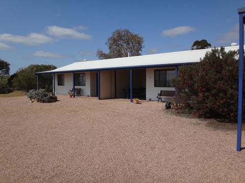 Windana Cottages - Accommodation Rockhampton 14