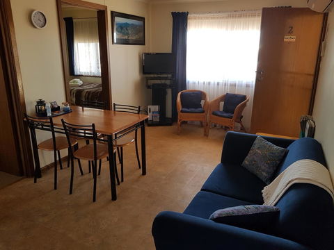 Windana Cottages - Accommodation Rockhampton 3