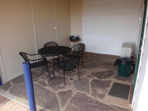 Windana Cottages - Accommodation Rockhampton 13