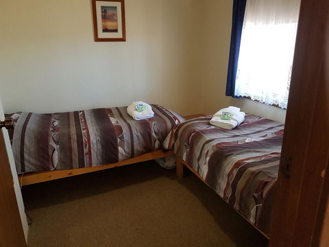 Windana Cottages - Accommodation Rockhampton 7