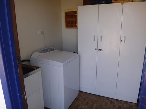 Windana Cottages - Accommodation Rockhampton 12
