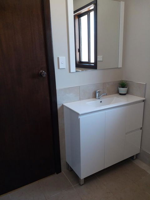Windana Cottages - Accommodation Rockhampton 9