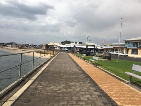 Crystal Blue Apartment - Accommodation Rockhampton 17