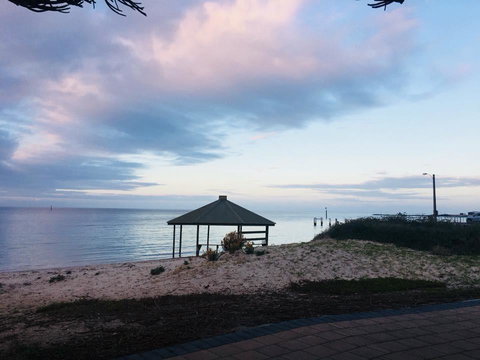 Crystal Blue Apartment - Accommodation Rockhampton 25