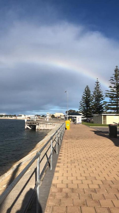 Crystal Blue Apartment - Accommodation Rockhampton 7