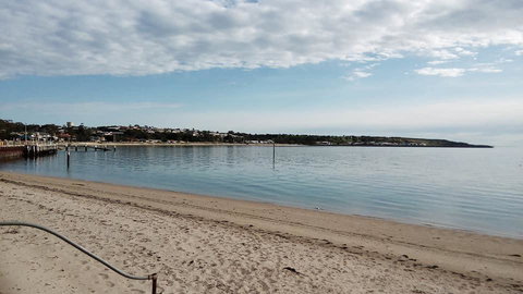 Crystal Blue Apartment - Accommodation Rockhampton 21