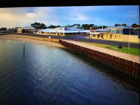 Crystal Blue Apartment - Accommodation Rockhampton 30