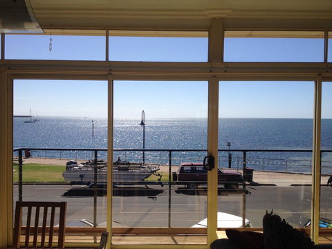 Crystal Blue Apartment - Accommodation Rockhampton 31