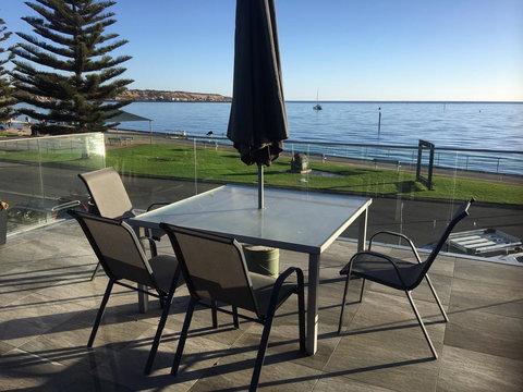 Crystal Blue Apartment - Accommodation Rockhampton 2