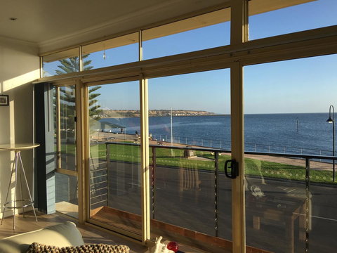 Crystal Blue Apartment - Accommodation Rockhampton 1