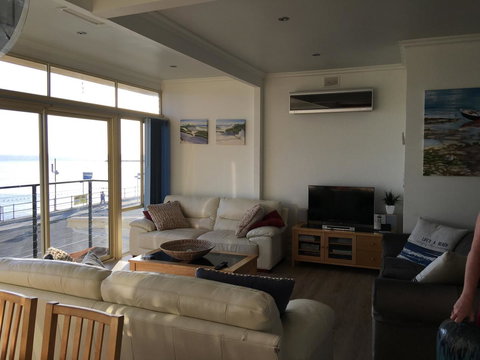 Crystal Blue Apartment - Accommodation Rockhampton 35