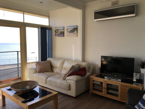Crystal Blue Apartment - Accommodation Rockhampton 34