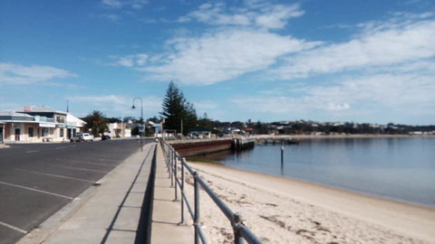 Crystal Blue Apartment - Accommodation Rockhampton 20