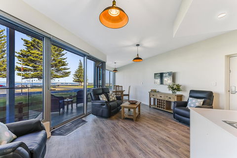 Bonnies Of Beachport - Accommodation Rockhampton 28