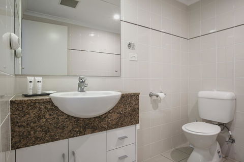 Marina Hotel - Accommodation Rockhampton 13