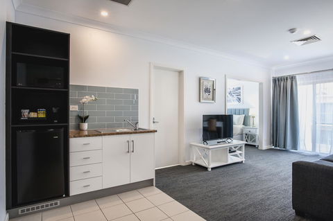 Marina Hotel - Accommodation Rockhampton 12