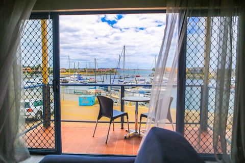 Marina Hotel - Accommodation Rockhampton 29