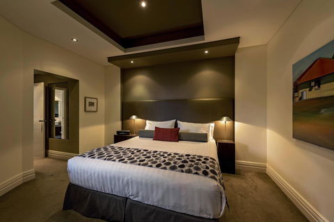 The Louise - Accommodation Rockhampton 12