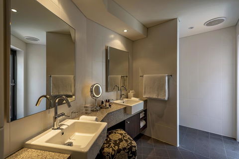 The Louise - Accommodation Rockhampton 13