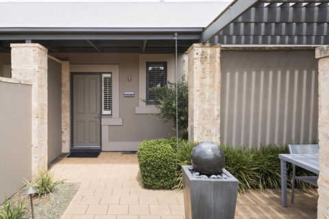 The Louise - Accommodation Rockhampton 15