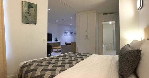 Wallaroo Marina Waterfront Luxe Apartment - Accommodation Rockhampton 12
