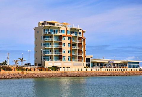 Wallaroo Marina Waterfront Luxe Apartment - Accommodation Rockhampton 24