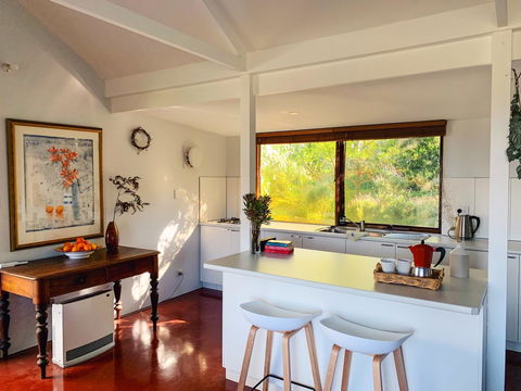 Lost In The Vines - Accommodation Rockhampton 7