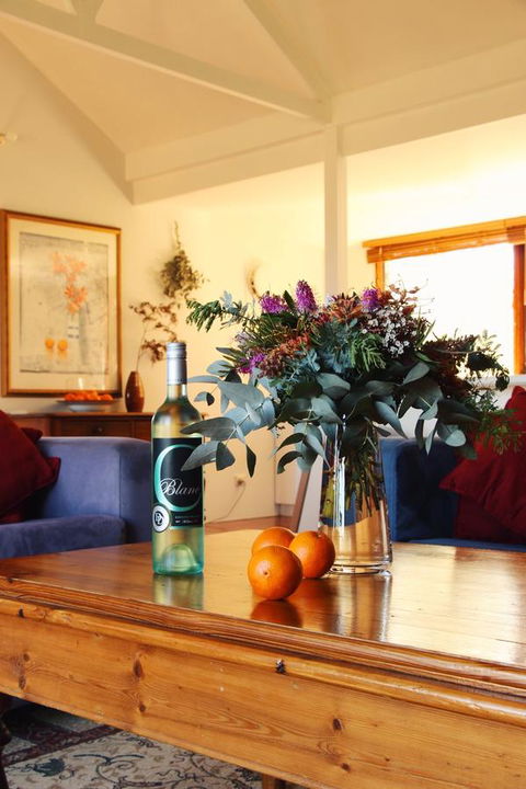 Lost In The Vines - Accommodation Rockhampton 11