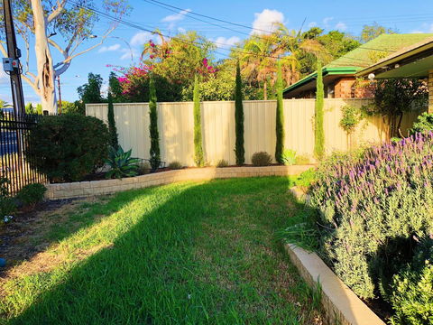 Beautiful Garden House - Accommodation Rockhampton 8