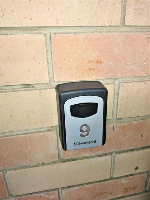 Hi 5 Glenelg Studio Apartment - Accommodation Rockhampton 13