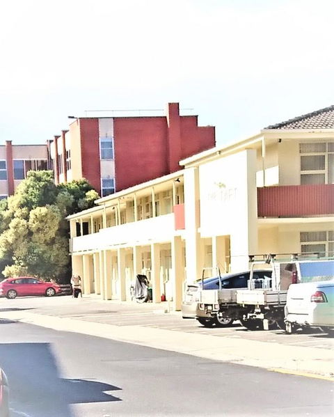 Hi 5 Glenelg Studio Apartment - Accommodation Rockhampton 17