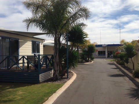 Sail & Anchor - Accommodation Rockhampton 1
