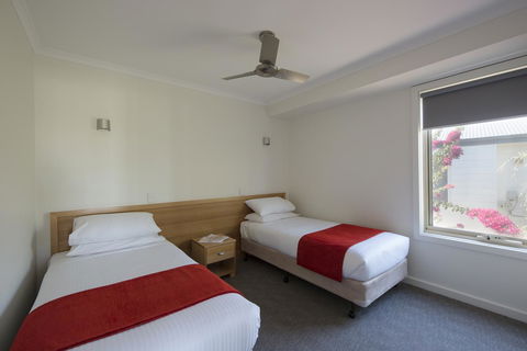 The Retreat West Beach Parks - Accommodation Rockhampton 18