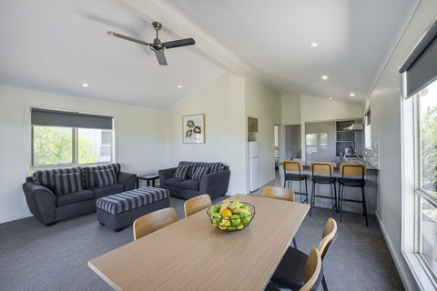 The Retreat West Beach Parks - Accommodation Rockhampton 15