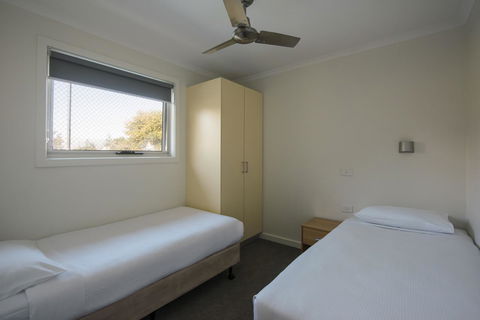 The Retreat West Beach Parks - Accommodation Rockhampton 19
