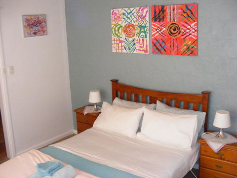 Trevalia Accommodation - Accommodation Rockhampton 2