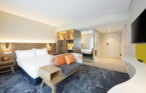 Holiday Inn Express Adelaide City Centre, An IHG Hotel - Accommodation Rockhampton 12
