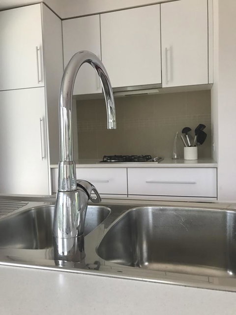 S T U D I O 22 Peaceful Retreat With Garden Views - Accommodation Rockhampton 7