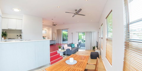S T U D I O 22 Peaceful Retreat With Garden Views - Accommodation Rockhampton 1