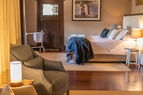 The Tudor House - Accommodation Rockhampton 1
