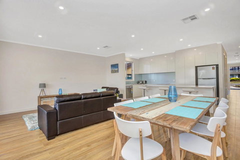 Eastern Breeze - Accommodation Rockhampton 23