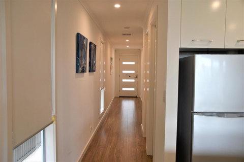 Eastern Breeze - Accommodation Rockhampton 6