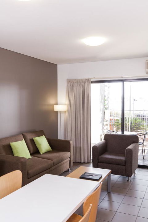 Majestic Oasis Apartments - Accommodation Rockhampton 17