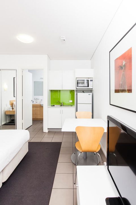 Majestic Oasis Apartments - Accommodation Rockhampton 27