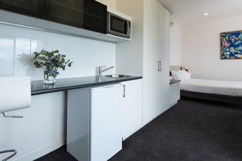 Bay 10 - Suites And Apartments - Accommodation Rockhampton 18